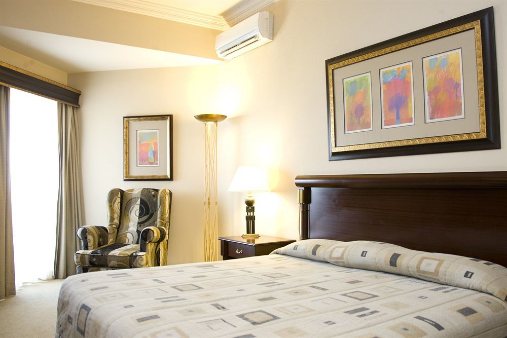 Hotel Alvalade Luanda Habitación foto